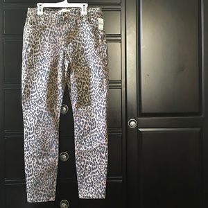Gap denim leopard print jeans. NWT